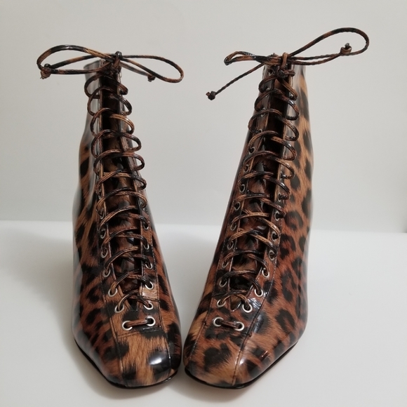 🆕️⬇️🎉HOST PICK🎉 Schutz Kika Square Toe Leopard Print Patent Leather Booties - Picture 2 of 13